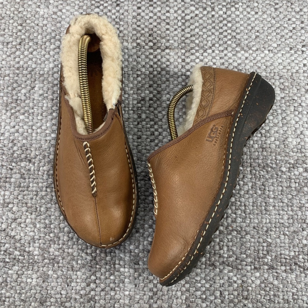 UGG Clogs Womens 9 Brown Leather Shearling Lined Mules 1928 Whipstitch